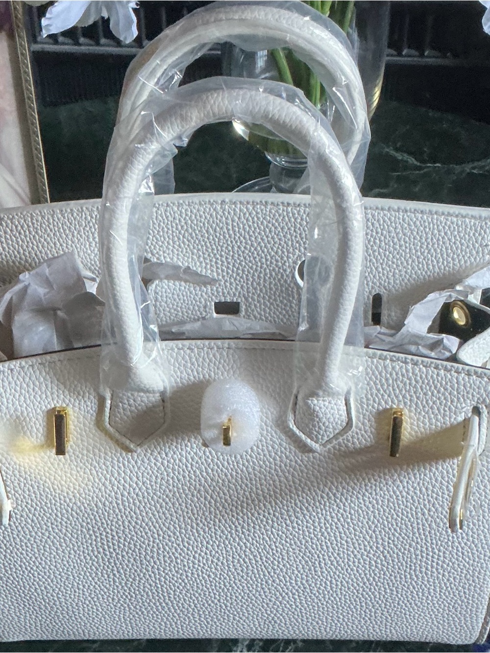 Chic Cream Calf Leather Satchel Bag Size 25 **New*